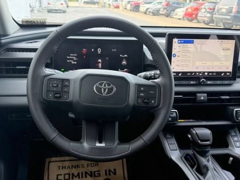 Used 2026 Toyota RAV4 XLE Premium AWD/4WD image 20