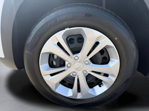 New 2026 Chevrolet Trax LS FWD image 27