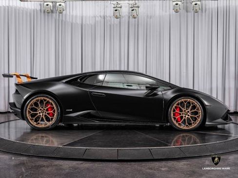 Used 2015 Lamborghini Huracan LP 610-4 AWD/4WD image 18