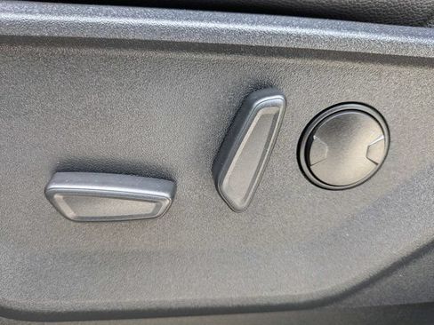 Used 2022 Ford F150 XLT w/ Equipment Group 302A High AWD/4WD image 19
