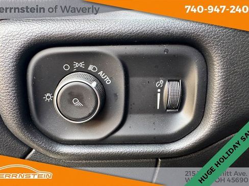 Used 2024 RAM 2500 Tradesman w/ Chrome Appearance Group image 17