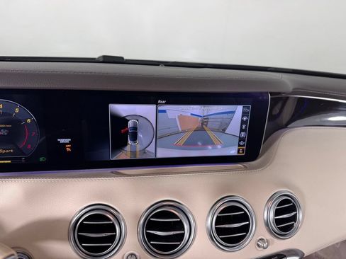 Used 2019 Mercedes-Benz S 560 Cabriolet image 27