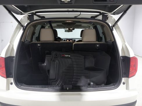 Used 2016 Honda Pilot Touring image 4