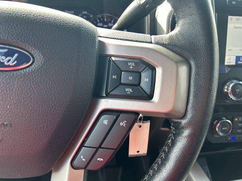 Used 2020 Ford F250 Lariat w/ Lariat Value Package AWD/4WD image 26