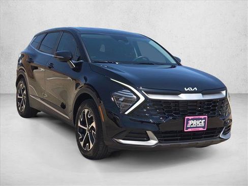 Used 2025 Kia Sportage EX FWD image 3