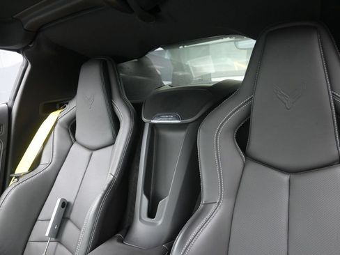Used 2025 Chevrolet Corvette Z06 RWD image 15