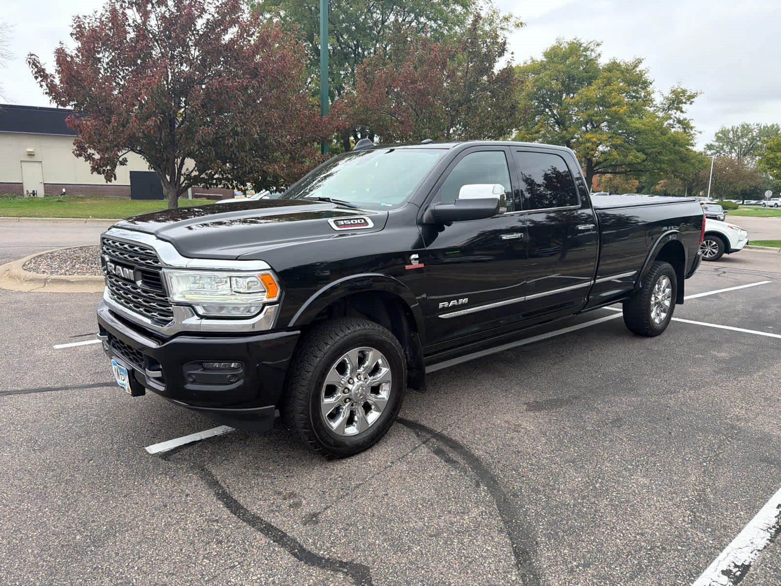 Used 2019 RAM 3500 Limited AWD/4WD image 2