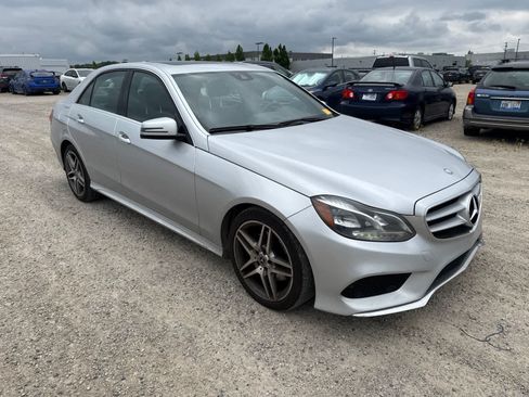 Used 2014 Mercedes-Benz E 350 4MATIC Sedan image 4
