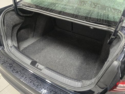 Used 2025 Volkswagen Jetta SE image 16