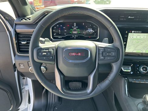 Used 2025 GMC Sierra 1500 AT4 AWD/4WD image 8