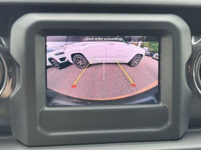 Used 2022 Jeep Wrangler Unlimited Sport AWD/4WD image 34