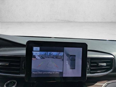 Used 2020 Ford Explorer Limited image 13