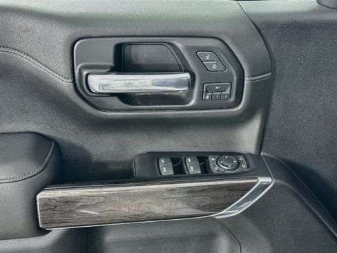 Used 2019 Chevrolet Silverado 1500 LTZ w/ LTZ Convenience Package AWD/4WD image 18