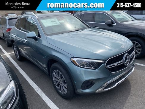 Used 2025 Mercedes-Benz GLC 300 4MATIC image 1
