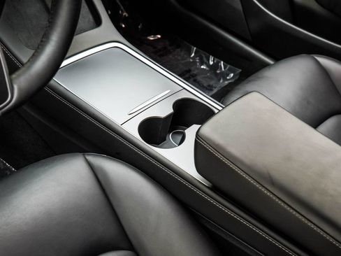 Used 2023 Tesla Model 3 Standard Range RWD image 16