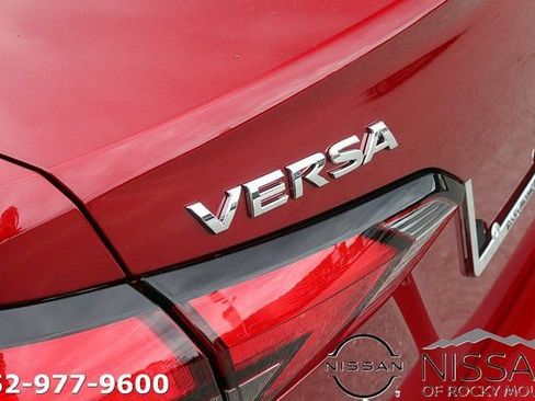 New 2025 Nissan Versa SV image 9