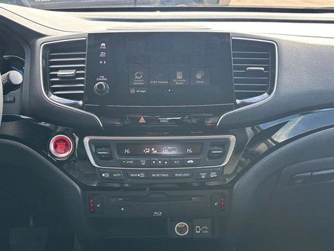 Used 2019 Honda Pilot Touring image 30