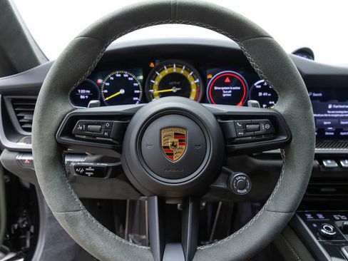 Used 2023 Porsche 911 GT3 RWD image 12