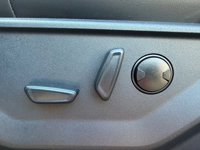 Used 2025 Ford Expedition Tremor AWD/4WD image 25