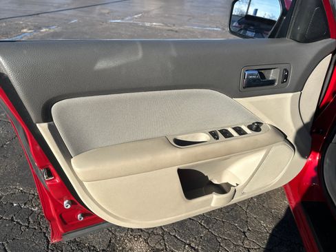 Used 2010 Ford Fusion SE image 27