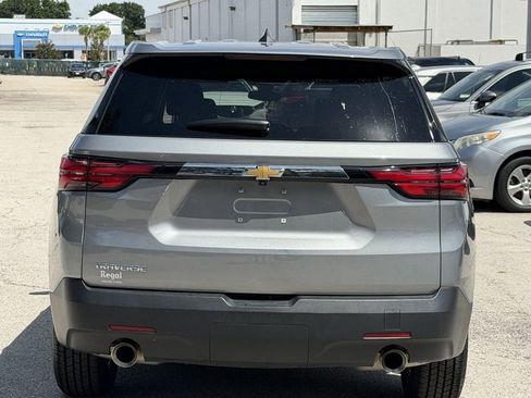 Used 2023 Chevrolet Traverse LS FWD image 6