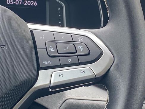 Certified 2023 Volkswagen Taos SEL AWD/4WD image 8