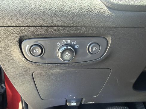 Certified 2023 Buick Encore GX Preferred w/ Cold Weather Comfort Package AWD/4WD image 28