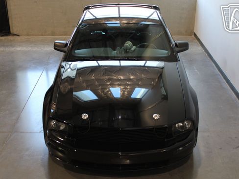 Used 2005 Ford Mustang GT image 28