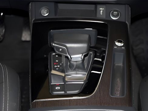 Used 2022 Audi Q5 2.0T Premium Plus image 42