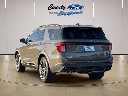 New 2026 Ford Explorer ST w/ Sun And Sound Package image 8