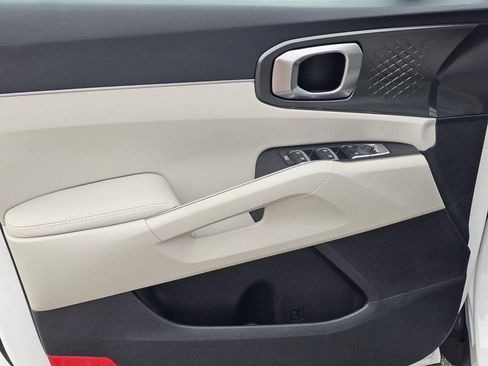 New 2026 Kia Sorento S FWD image 16