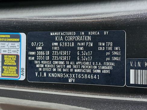 Used 2026 Kia Carnival FWD image 12