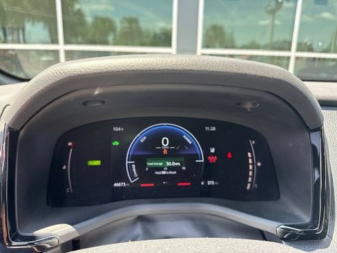 Used 2025 Toyota Camry SE FWD image 16