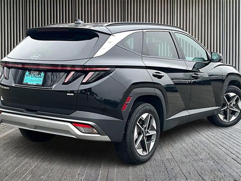 Certified 2025 Hyundai Tucson SEL image 12