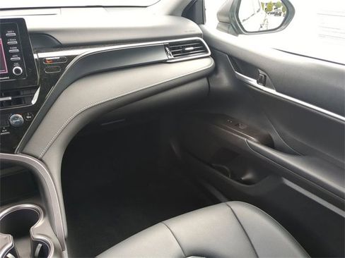 Certified 2023 Toyota Camry SE image 16