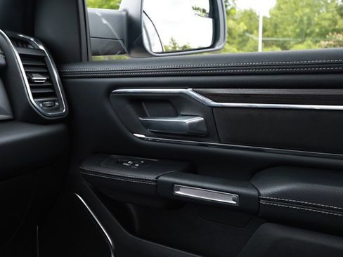 Used 2025 RAM 1500 Laramie RWD image 29