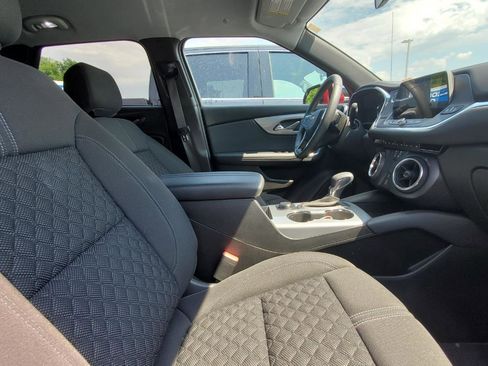 Used 2022 Chevrolet Blazer LT FWD image 4