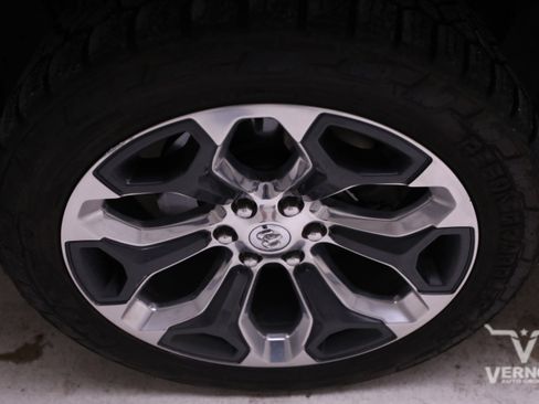 Used 2020 RAM 1500 Limited image 10