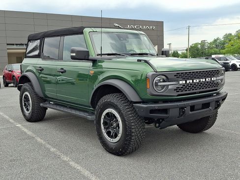 Used 2024 Ford Bronco Badlands AWD/4WD image 6