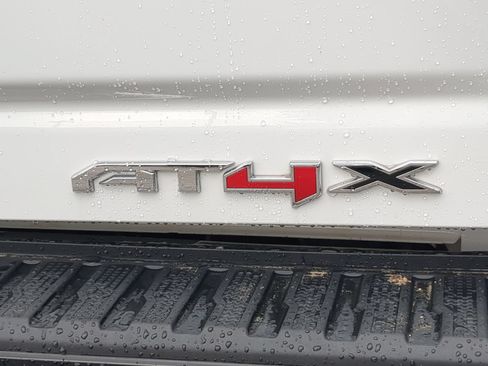 Used 2024 GMC Sierra 2500 AT4X AWD/4WD image 47