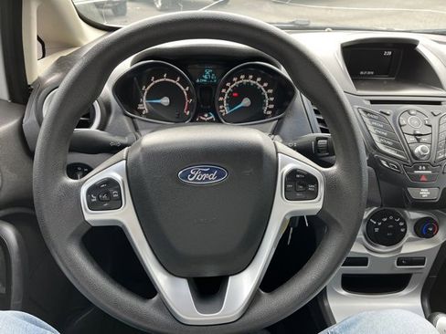 Used 2018 Ford Fiesta SE image 37