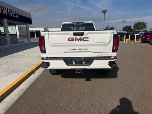 Used 2023 GMC Sierra 2500 Denali w/ Denali Ultimate Package AWD/4WD image 9
