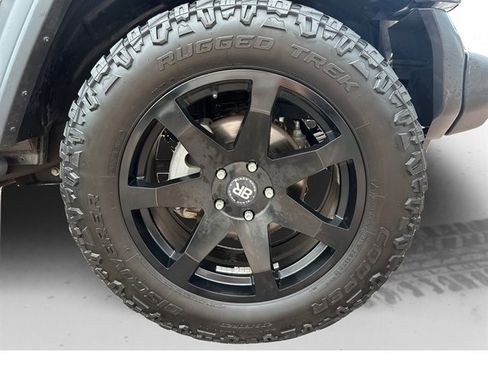 Used 2019 Jeep Wrangler Unlimited Sport S AWD/4WD image 16