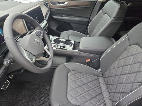 New 2026 Volkswagen Atlas SEL Premium R-Line image 11