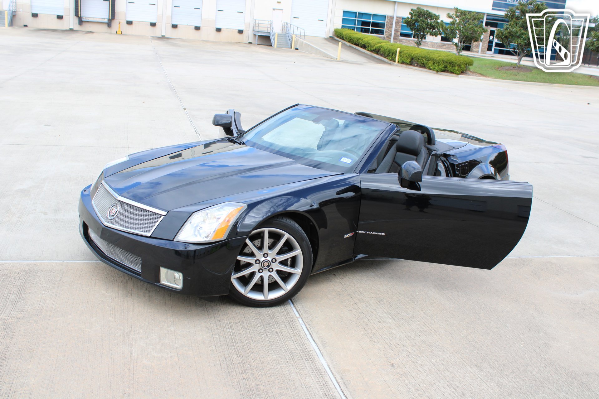 Used 2006 Cadillac XLR V RWD image 22