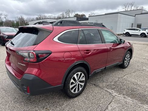 Used 2021 Subaru Outback Premium AWD/4WD image 7