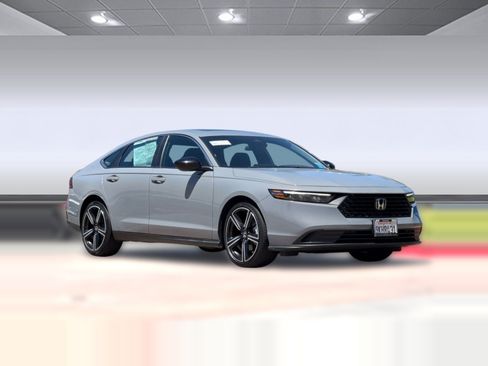 Used 2024 Honda Accord Sport image 6