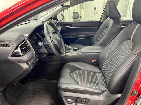 Used 2023 Toyota Camry SE w/ Audio Upgrade Package FWD image 20