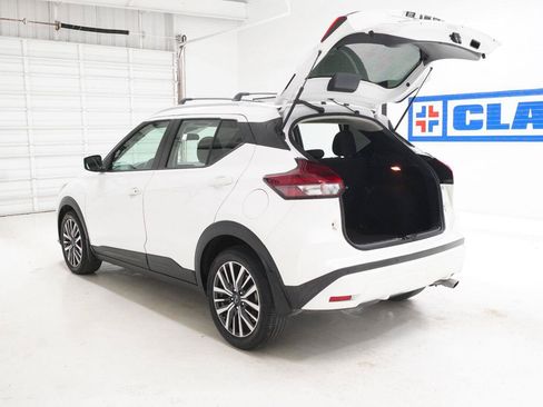 Used 2023 Nissan Kicks SV w/ Exterior Package FWD image 31