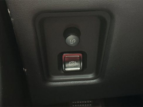 Used 2024 Chevrolet Corvette 1LT w/ Z51 Performance Package image 41